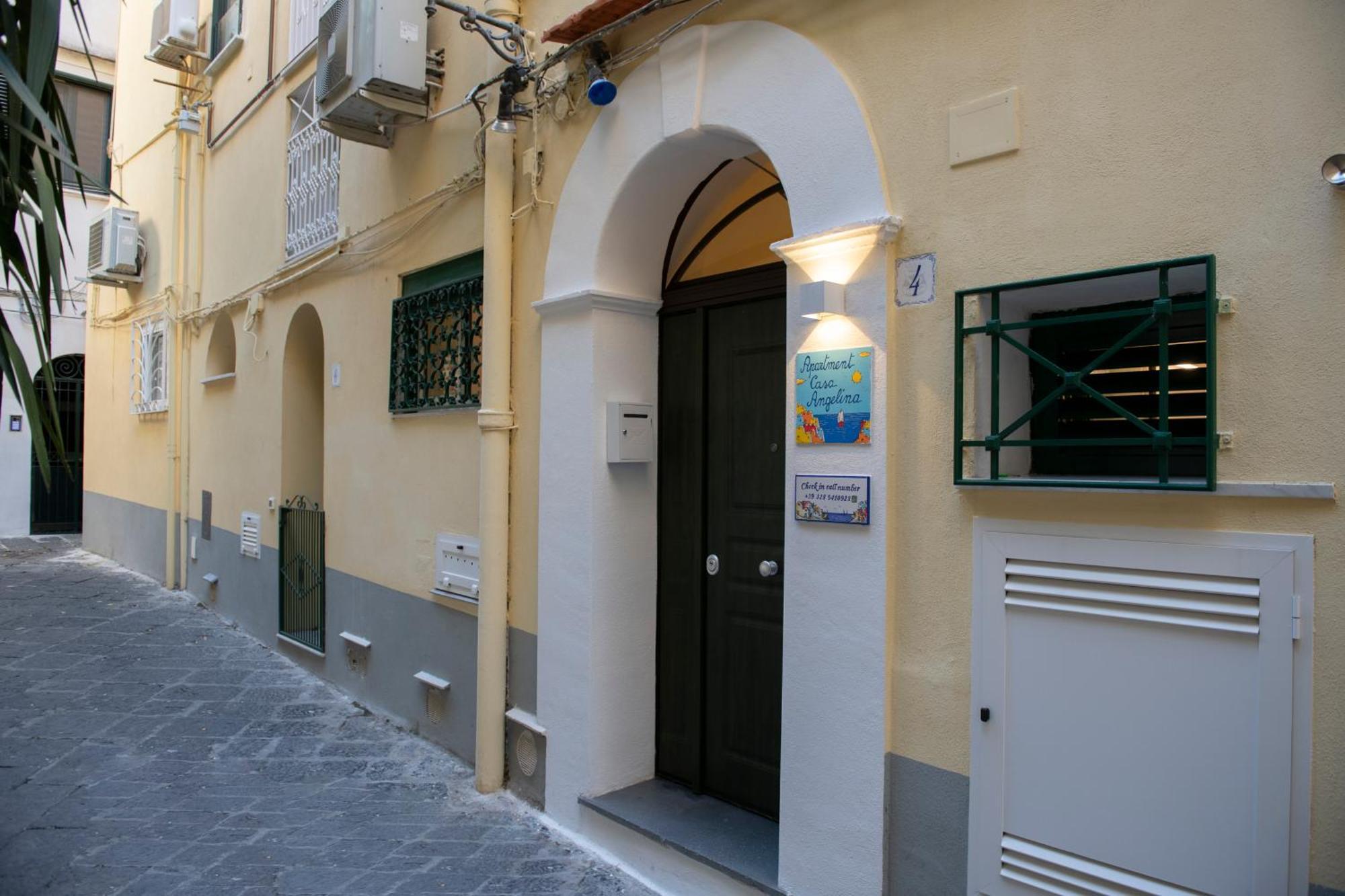 Guest house Casa Angelina 2*